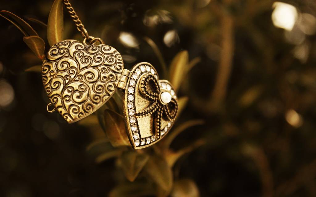 A Beginners Guide To Types Of Jewelry