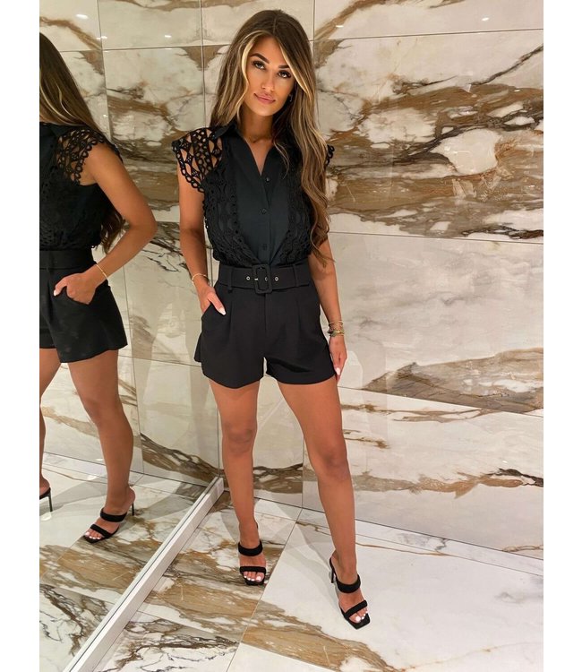 Zwarte blouse korte mouwen