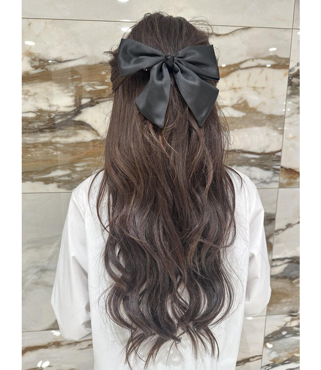 Silk look haarstrik zwart