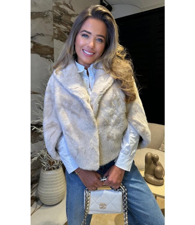 Faux fur cape beige