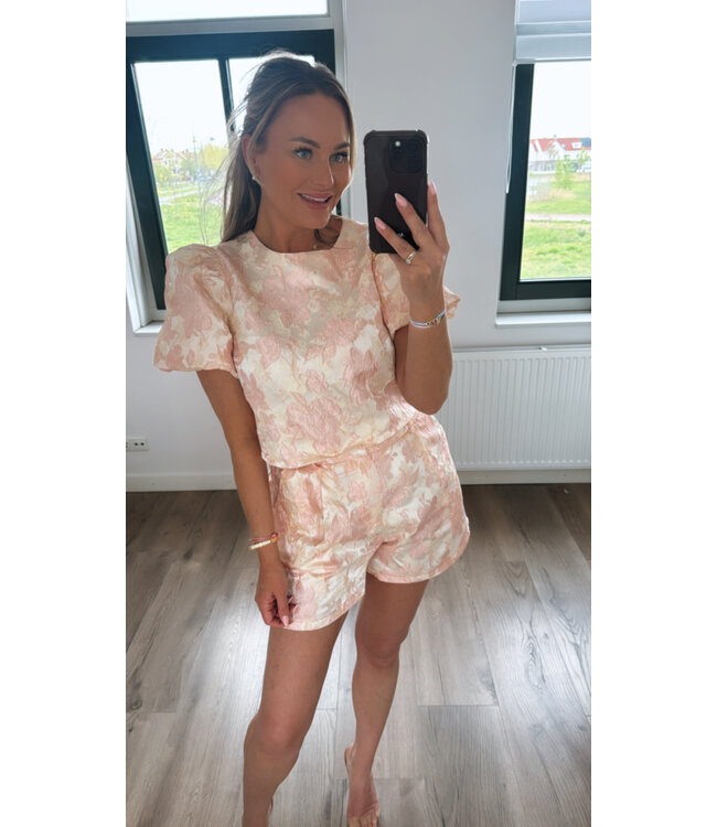 Shortje roze luxe jacquard design