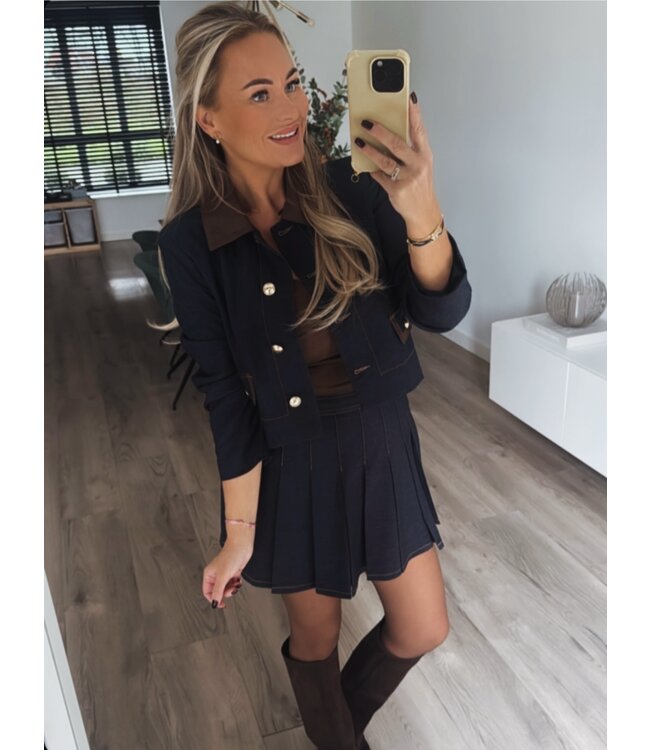 Tweedelige set met plooirokje en jasje – Denimkleur