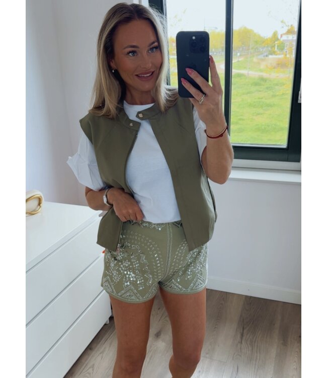 Short sunset rebel green