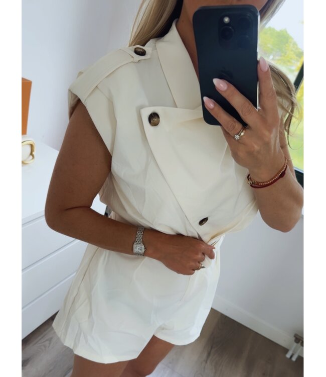 Offwhite playsuit met korte mouwen