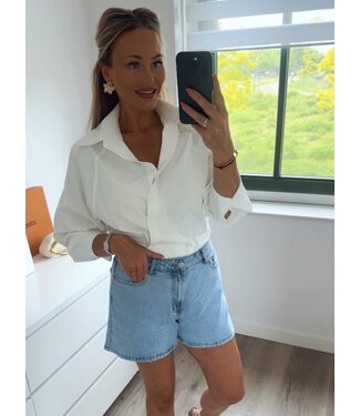 Lichtblauwe denim short