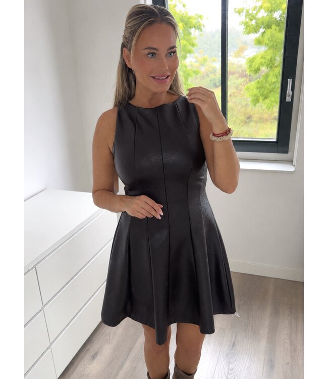 Bruin leather look jurkje