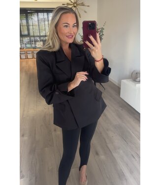 Zwarte blazer met schoudervulling