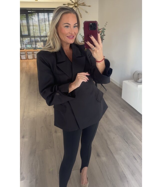 Zwarte blazer met schoudervulling
