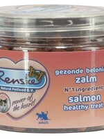 Renske Renske kat gezonde beloning mini hartjes zalm