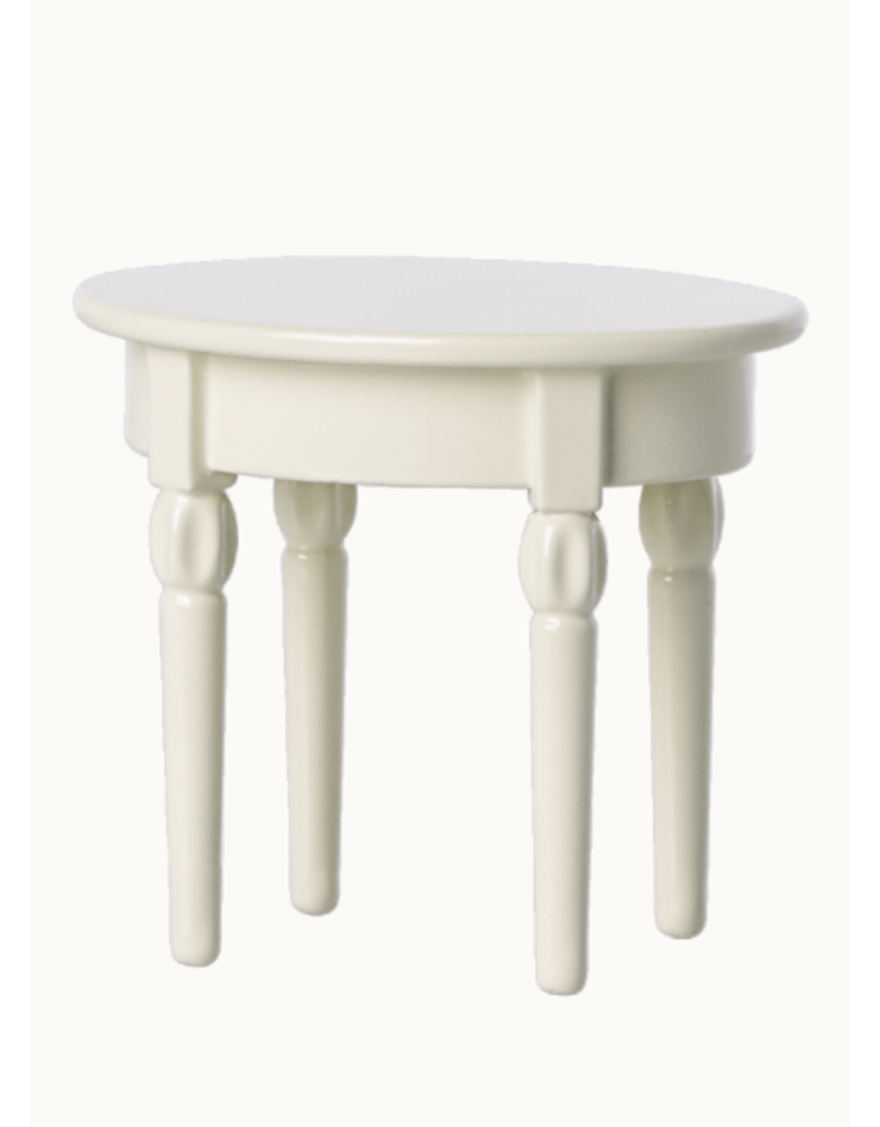 Maileg side table mouse size