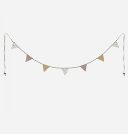 Maileg miniature garland 7 flags