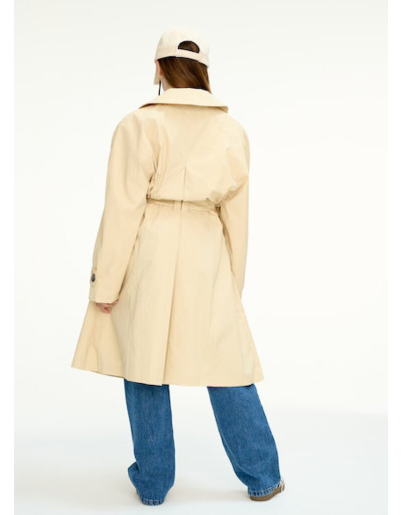 Les Coyotes De Paris coated cotton trench coat straw