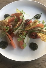 tompouce van gerookte zalm, courget ,caviaar van aubergine , gekonfijte kerst tomaat , kruiden kaas en rucola pesto