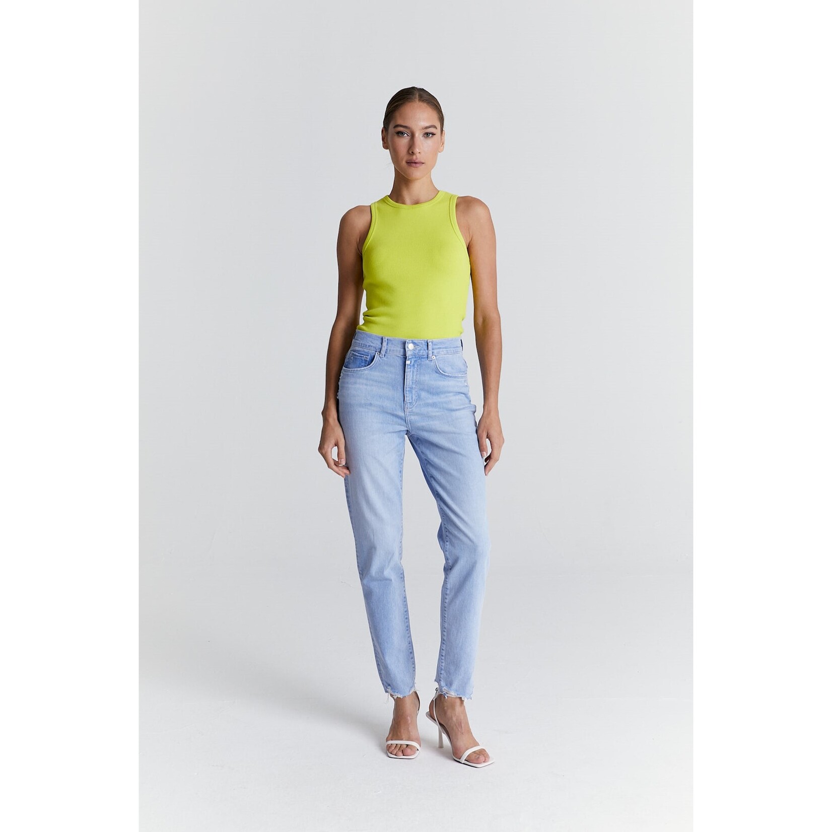 C.O.J. COJ Lynn Jeans