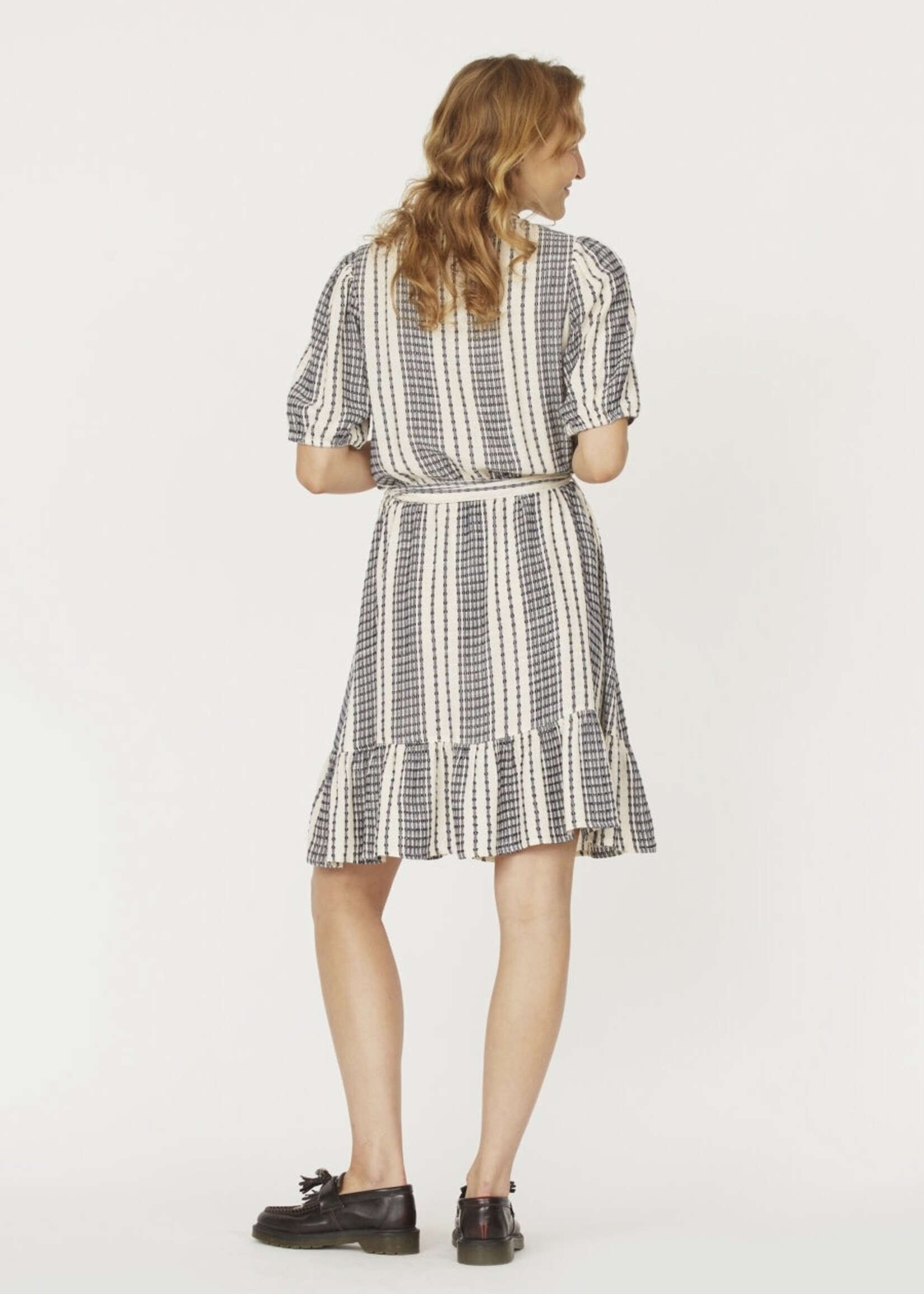 Sisters Point dress islea cream / navy