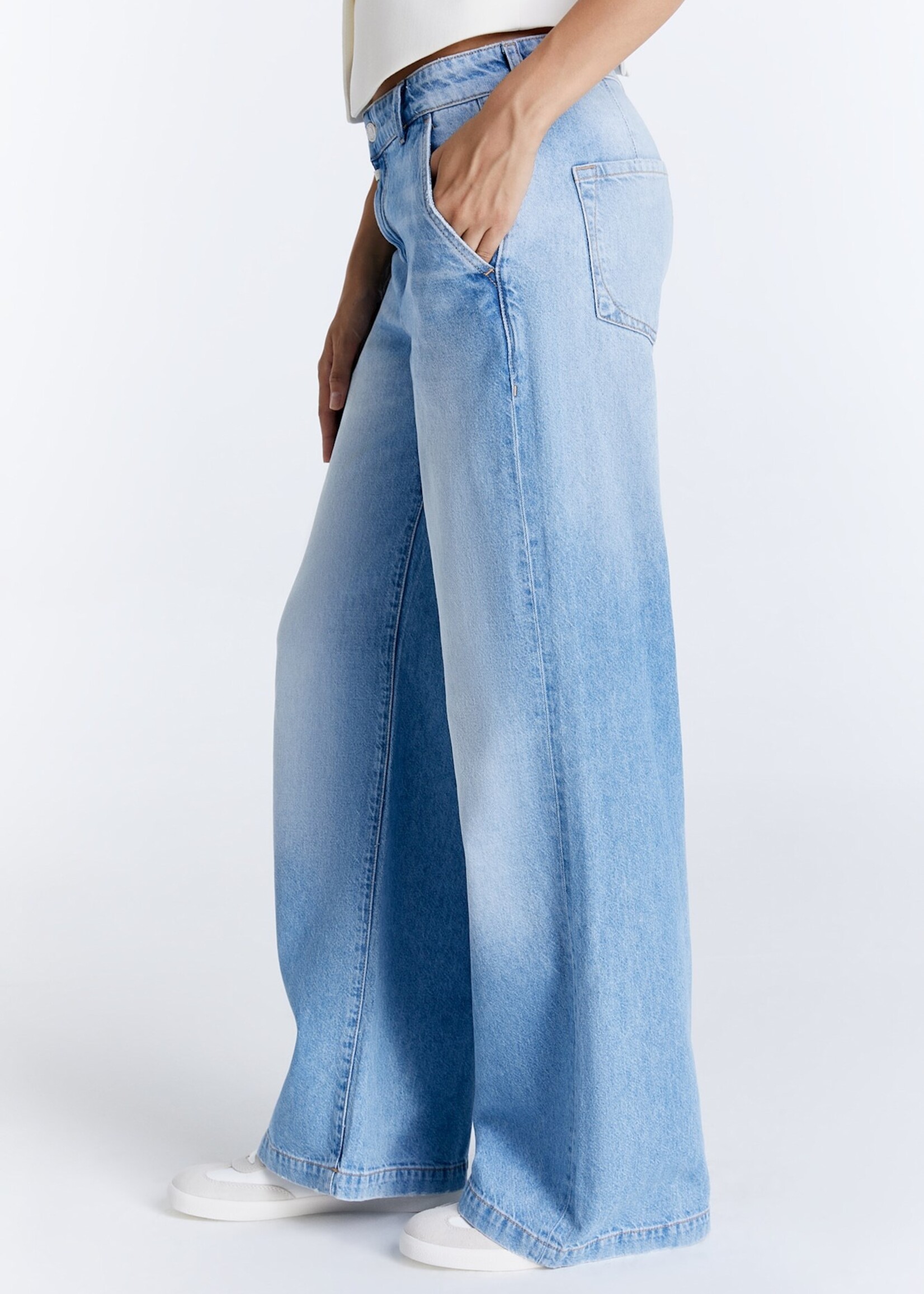 C.O.J. COJ wide leg chino jeans Maxine light blue