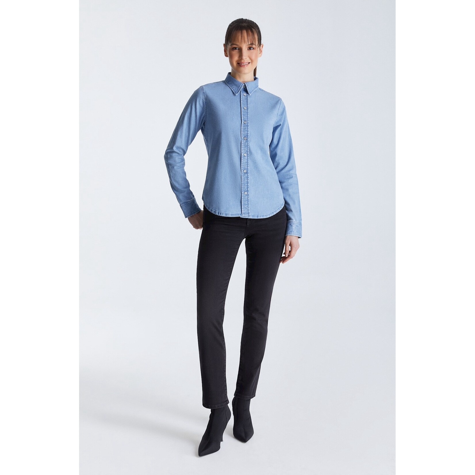 C.O.J. COJ spijkerblouse Scarlett light blue