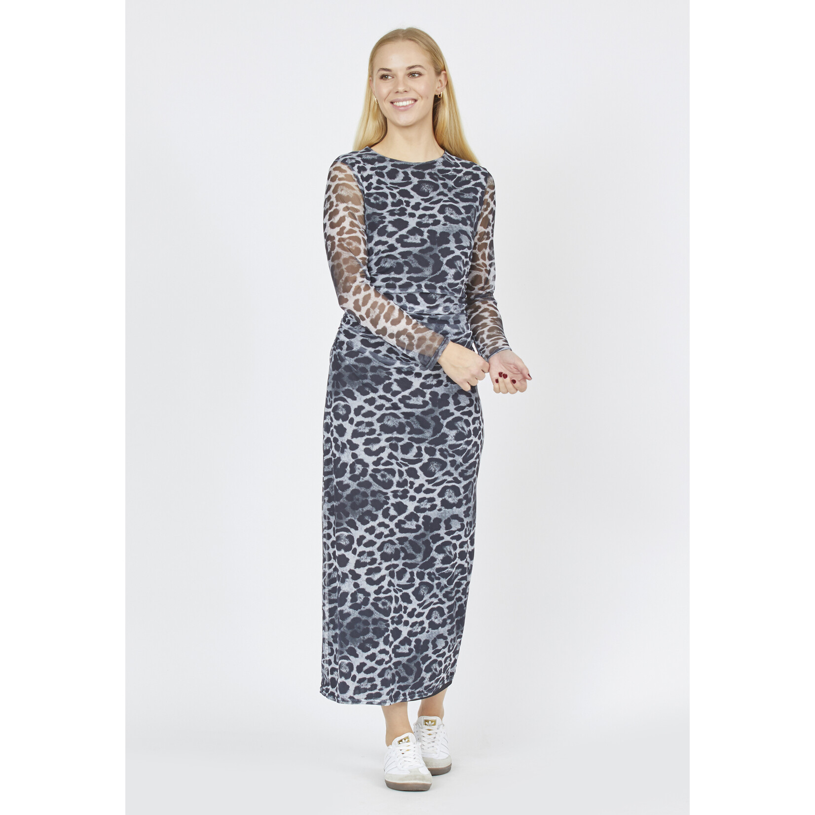 Sisters Point Esme leopard dress grey