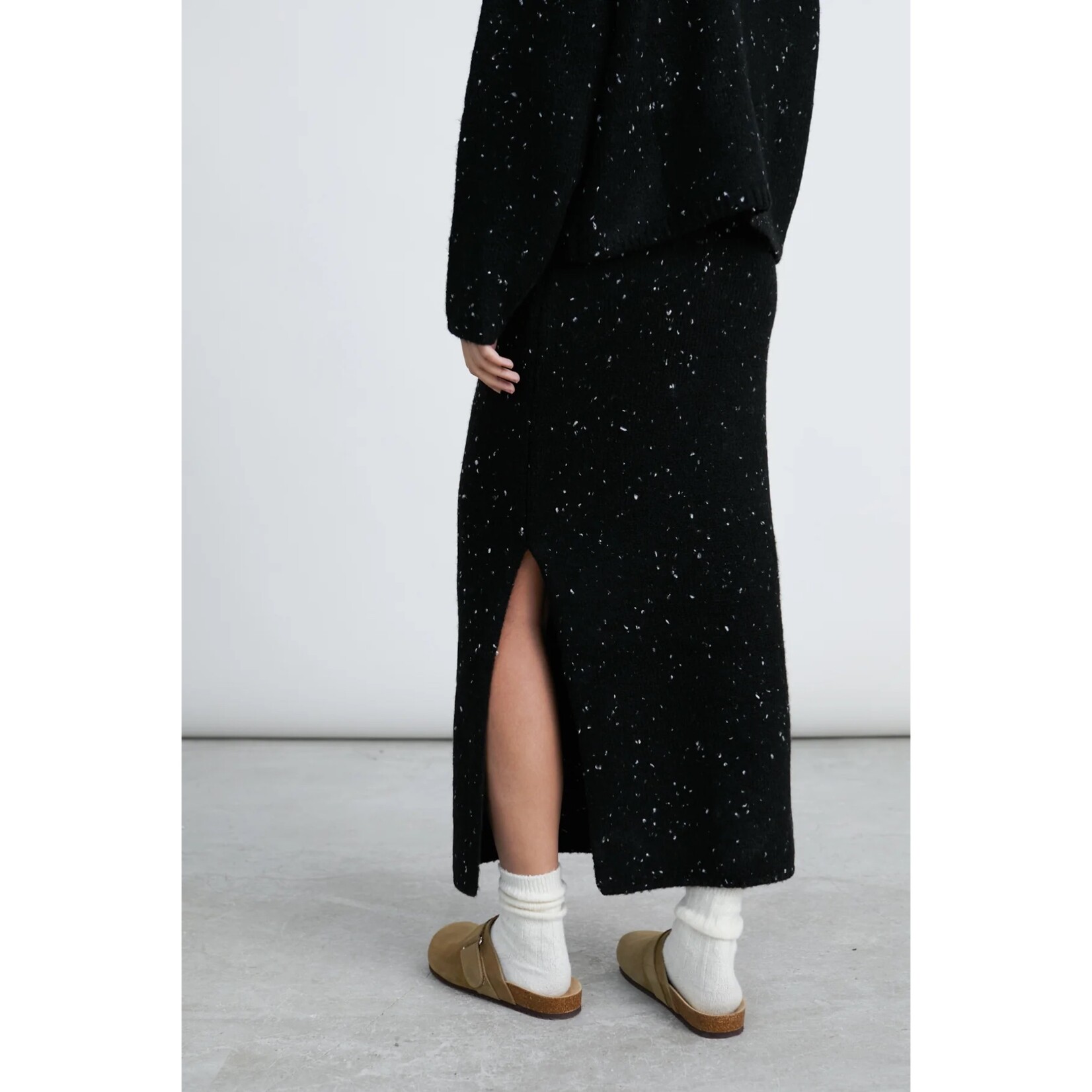 24Colours 24Colours gebreide rok zwart