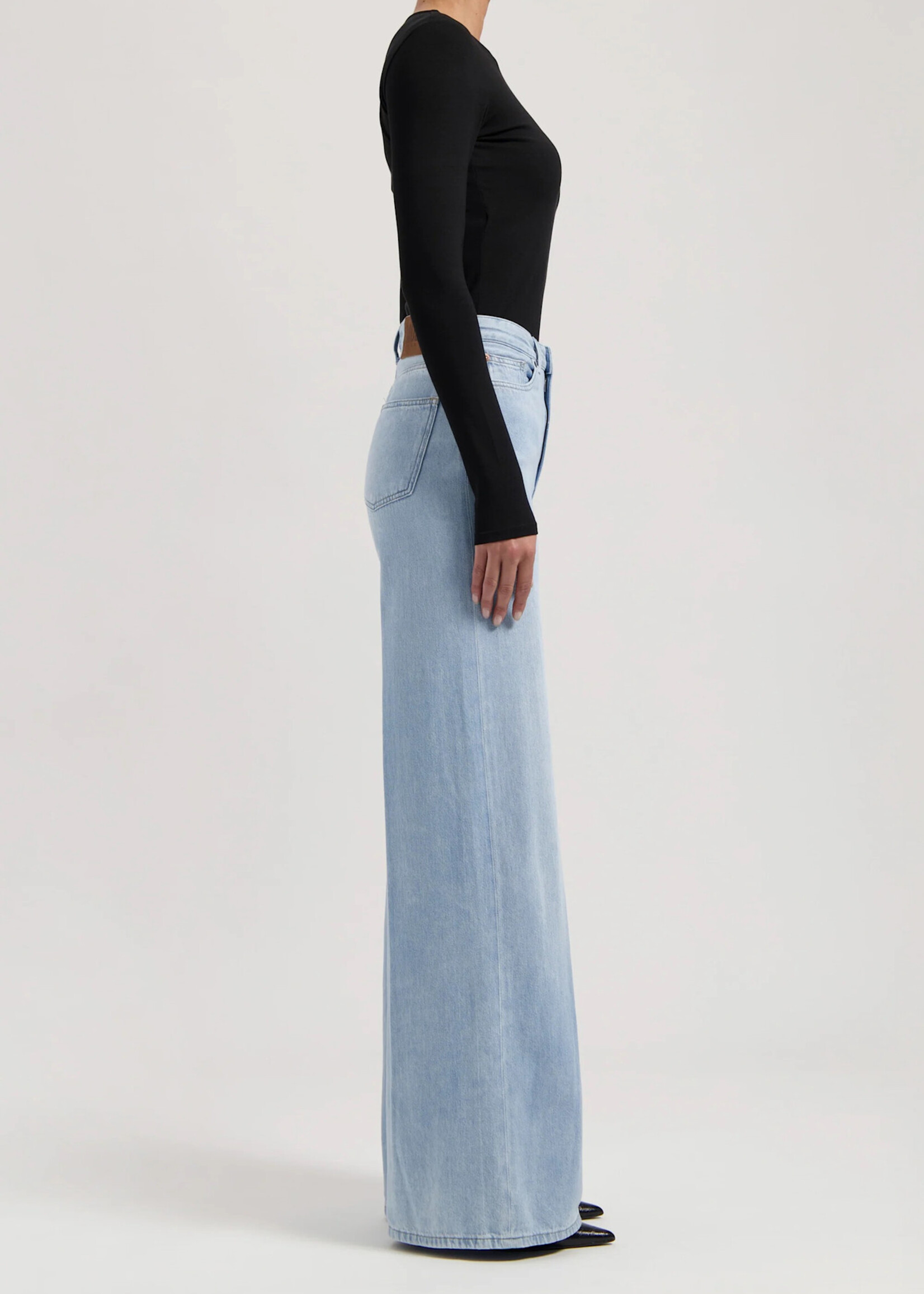 MUD JEANS MUD Jeans Sara High Loose Flow stone vintage