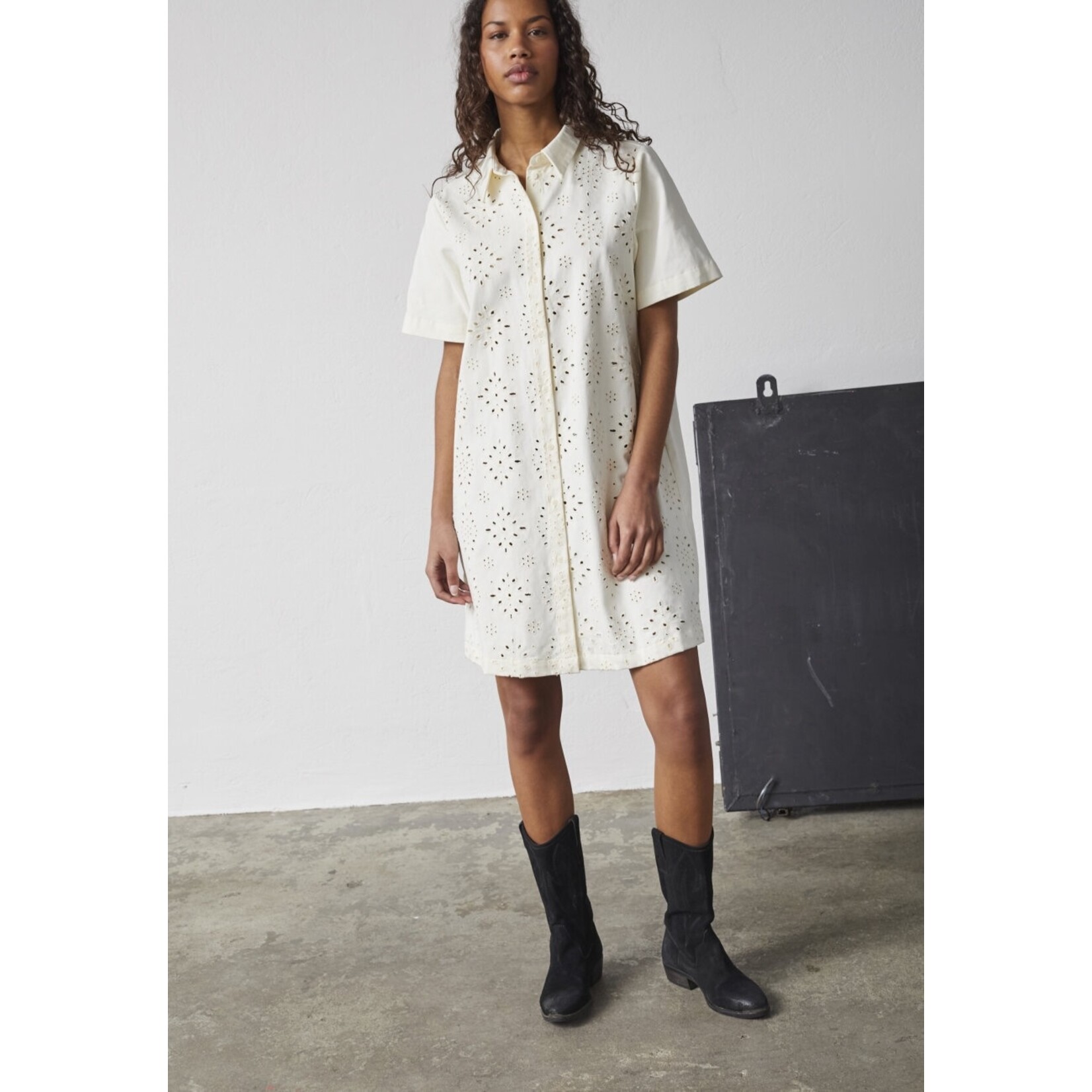 Sisters Point Denim dress Elsana cream