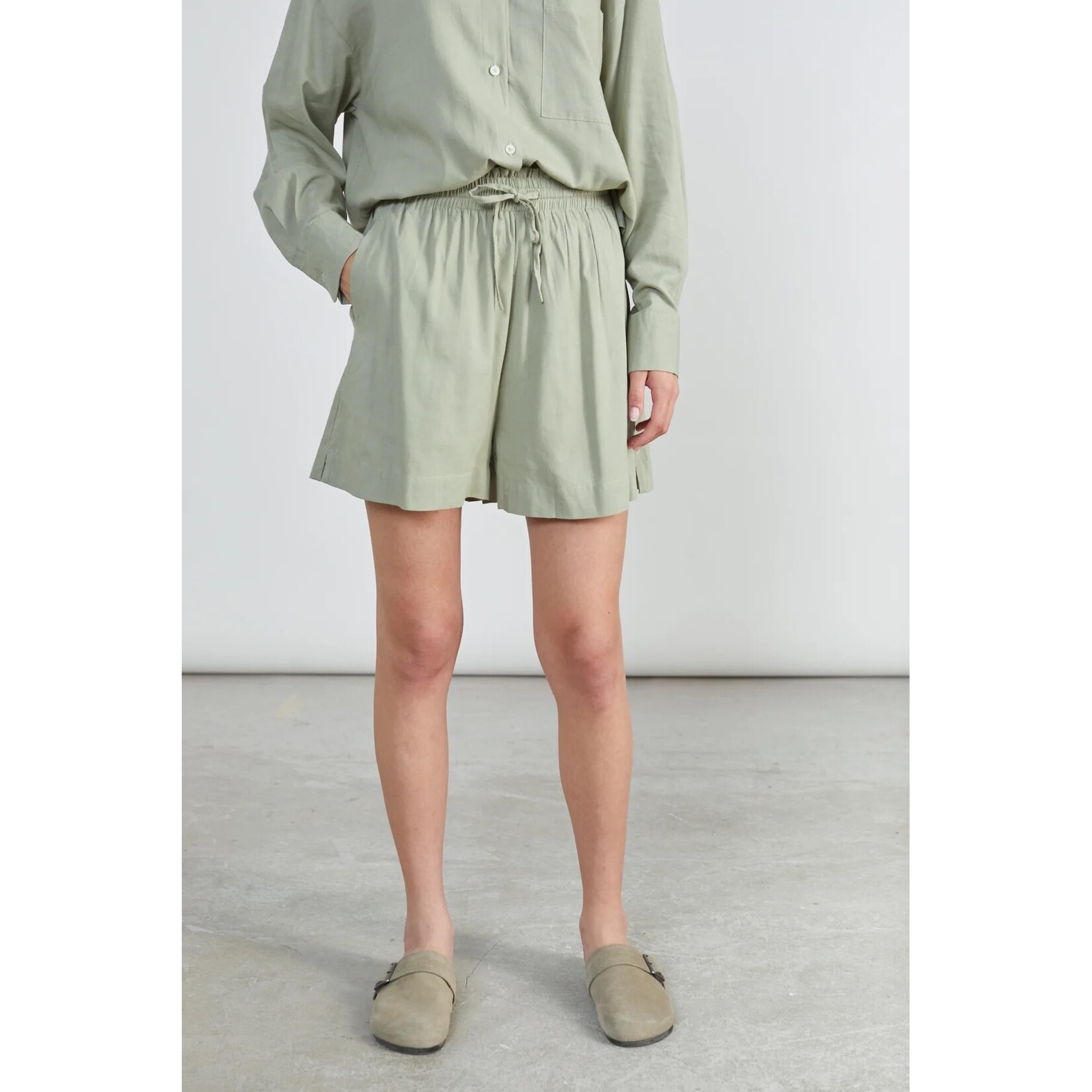 24Colours 24Colours shorts Stephanie Olive