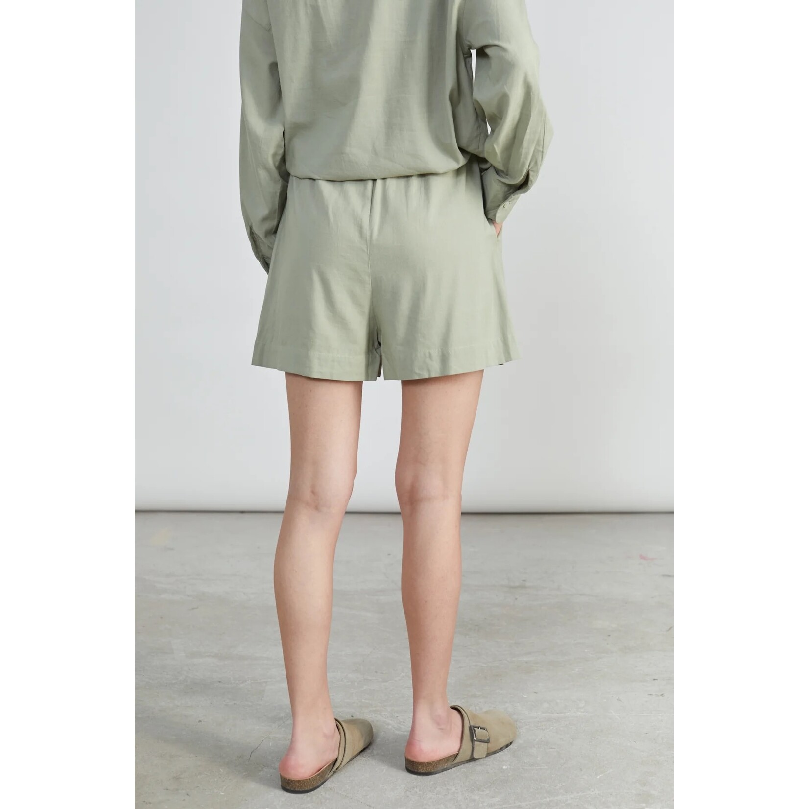 24Colours 24Colours shorts Stephanie Olive