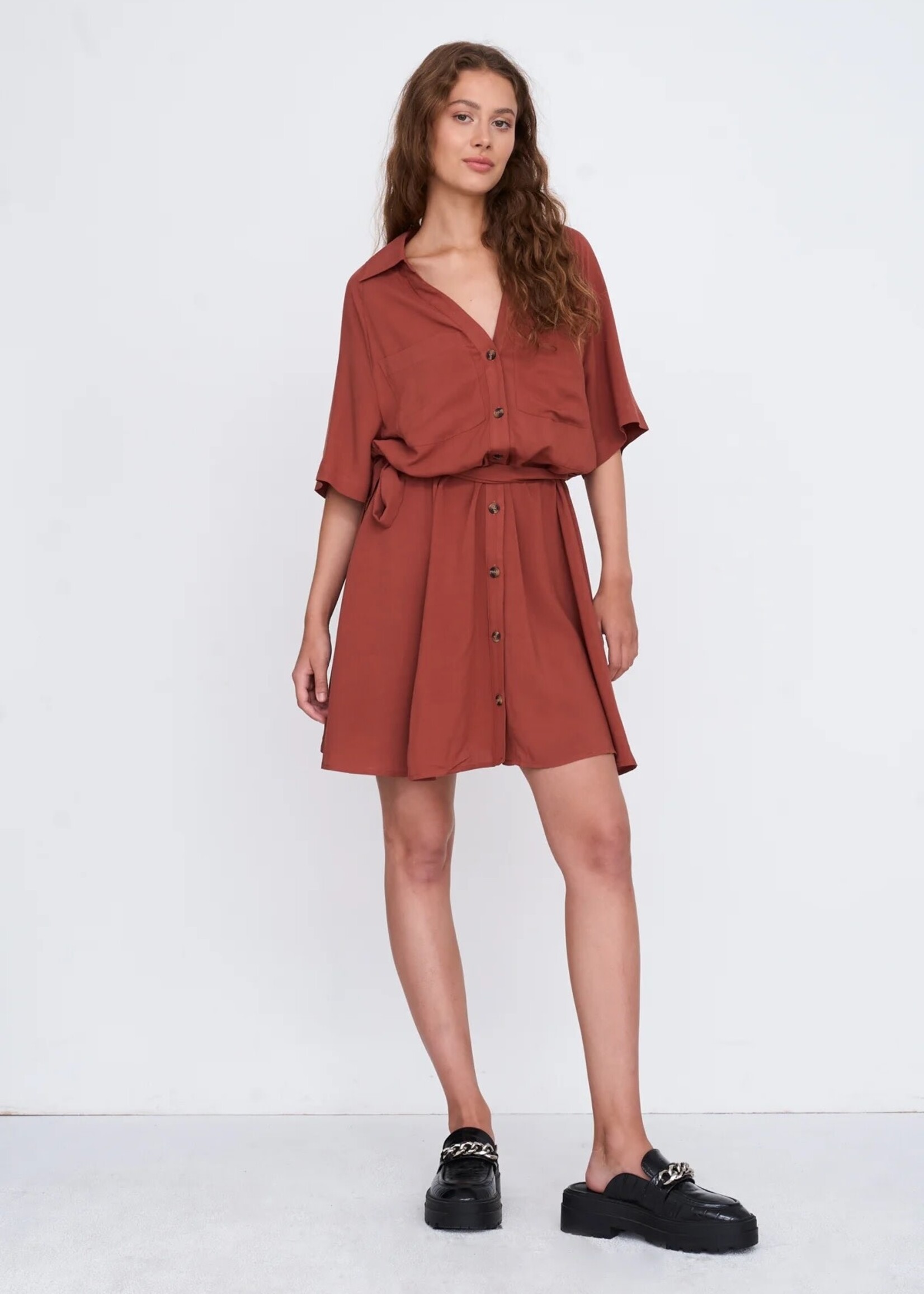 24Colours 24Colours zomerjurk Romanie rust