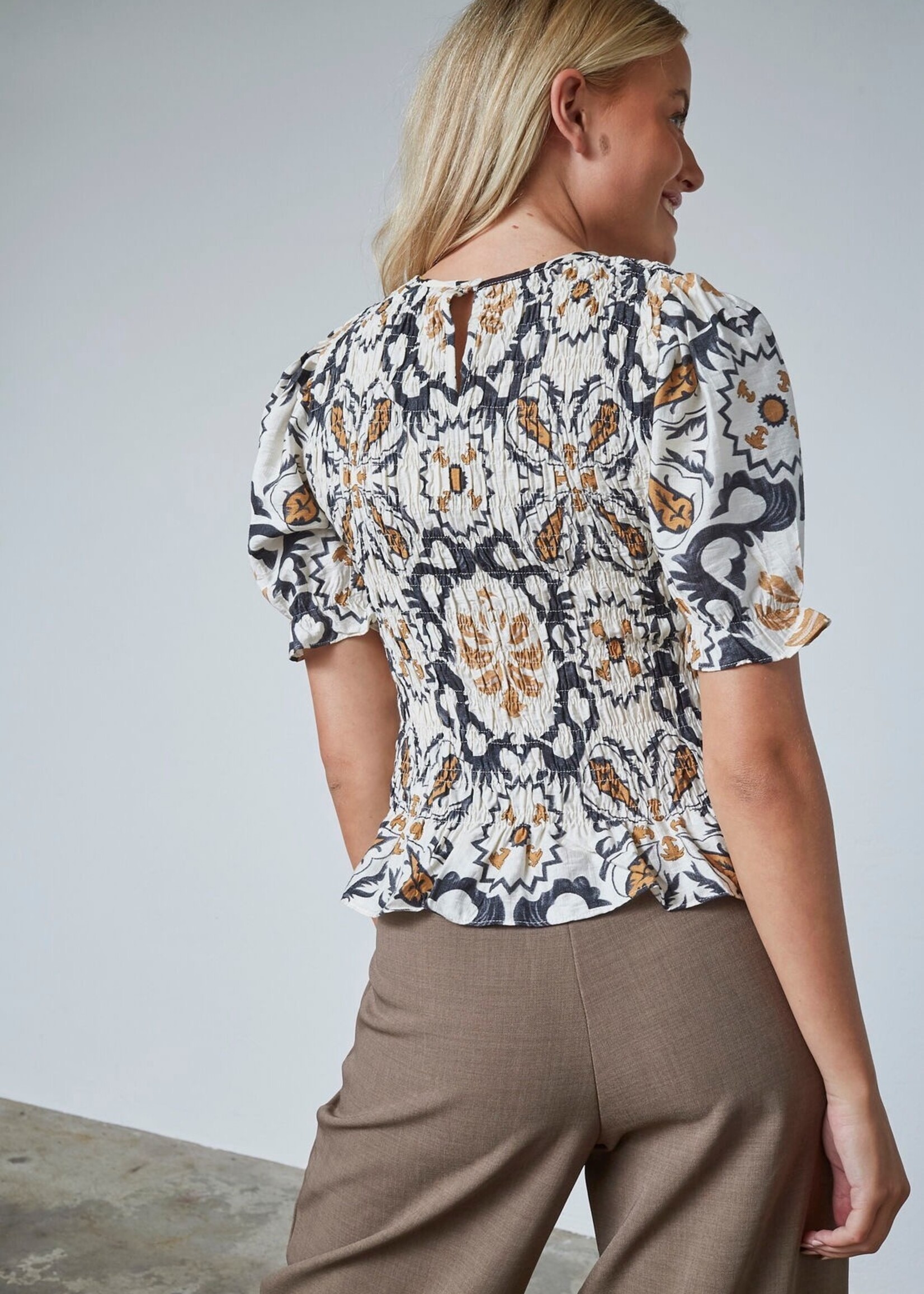Sisters Point Nix blouse print