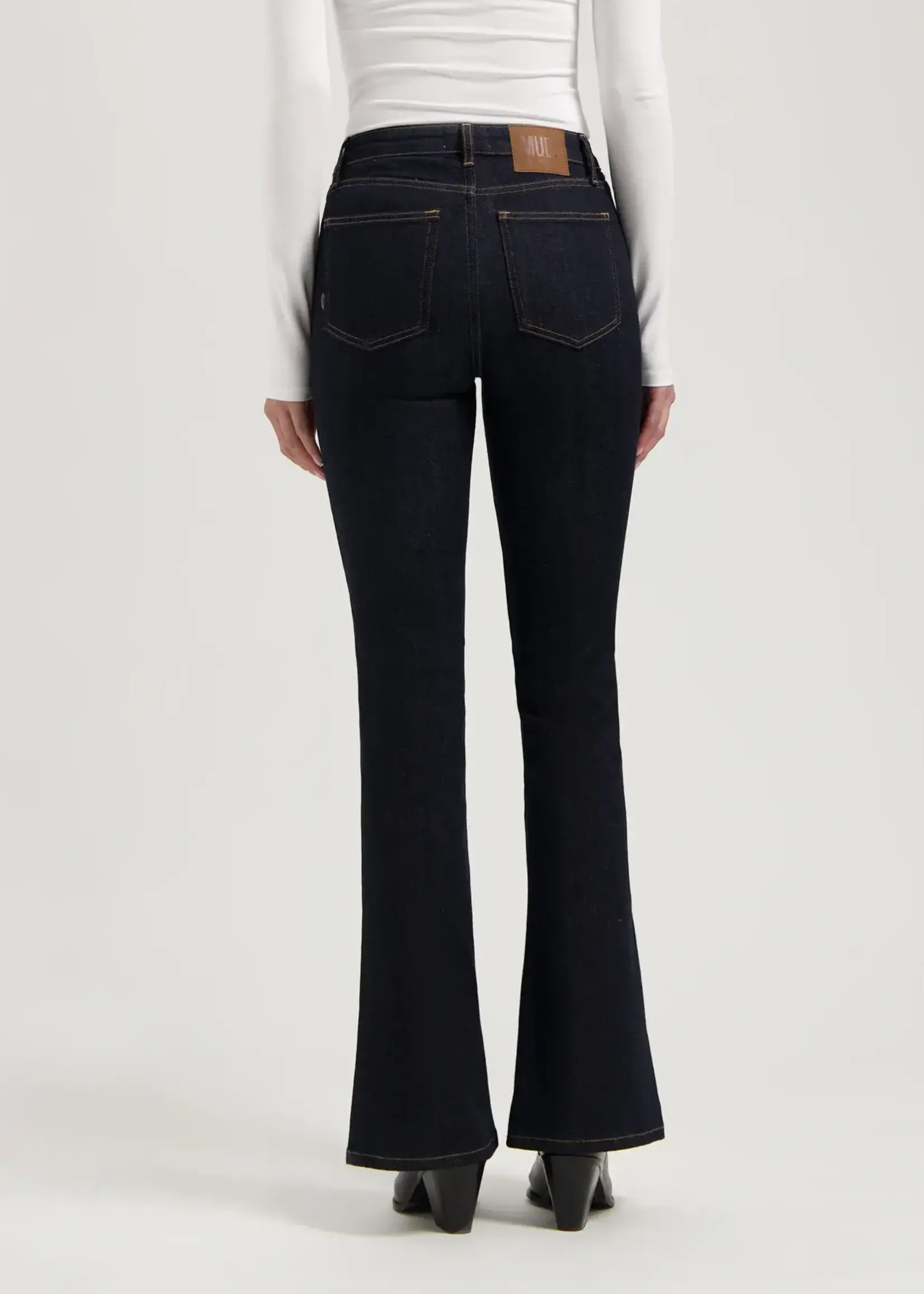 MUD JEANS MUD Isy High flared jeans strong blue