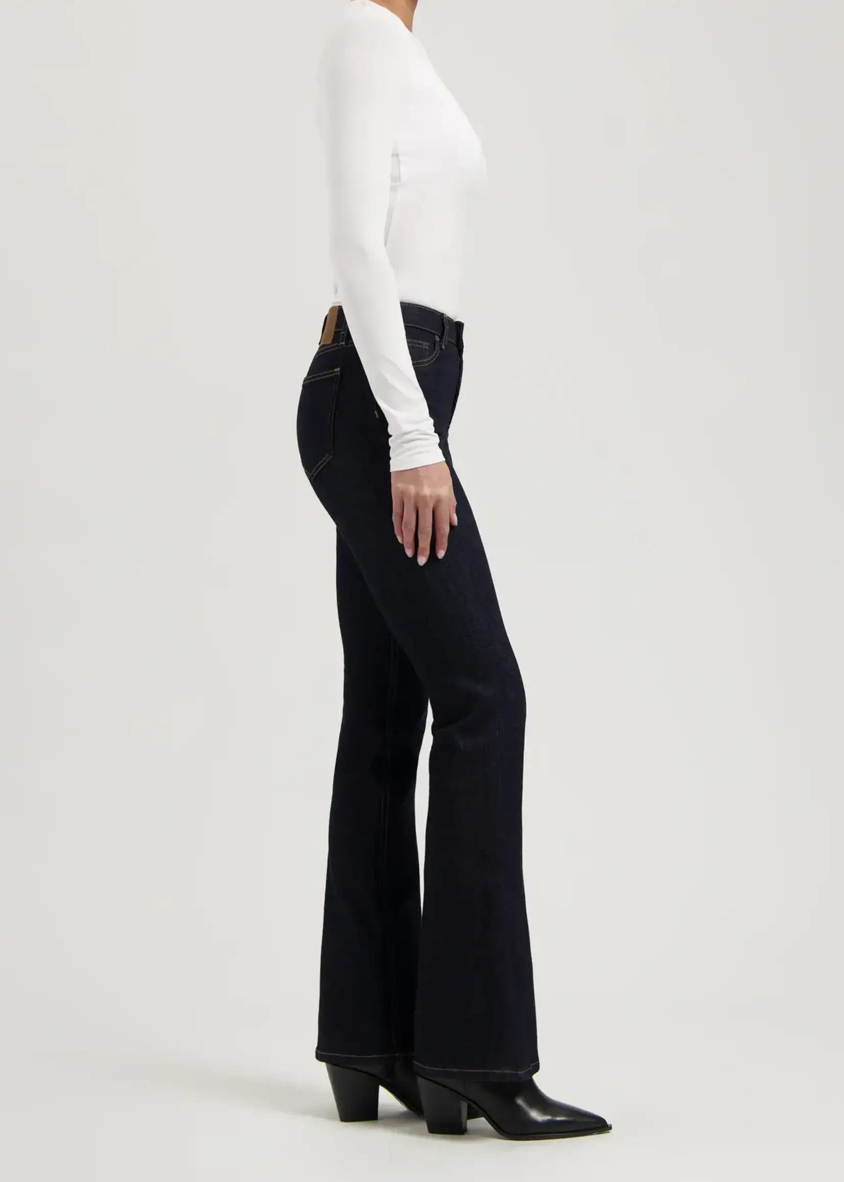 MUD JEANS MUD Isy High flared jeans strong blue