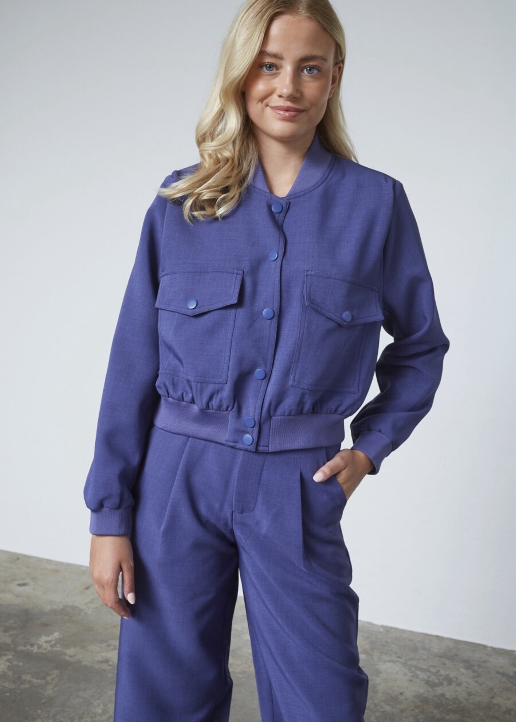 Sisters Point Garwin bomber jacket blue