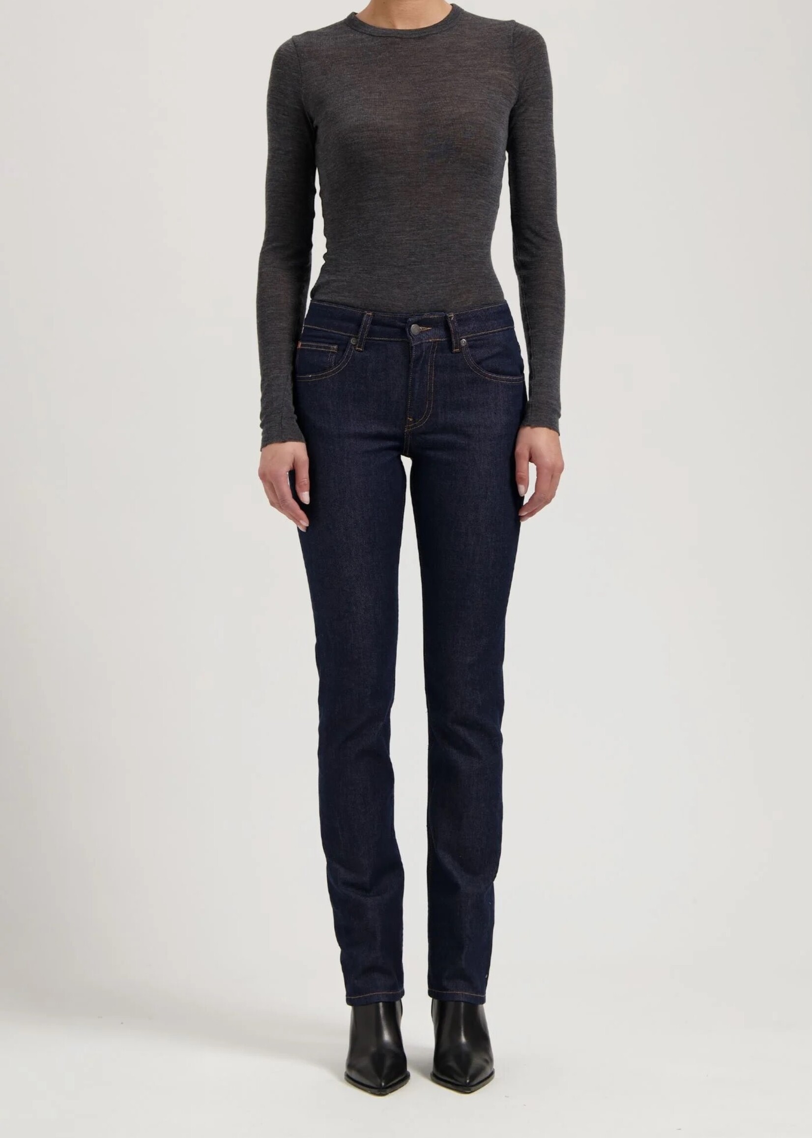 MUD JEANS MUD Jeans Logan High Slim Rinse