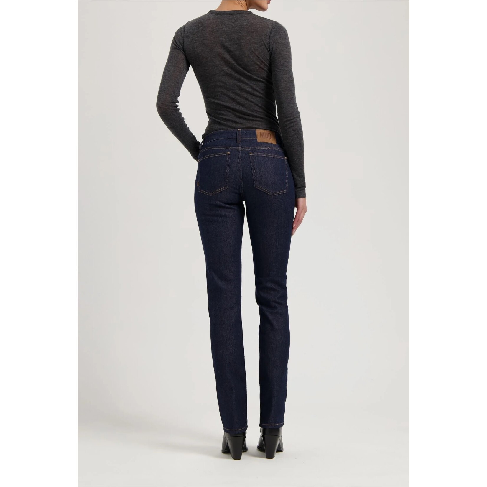 MUD JEANS MUD Jeans Logan High Slim Rinse