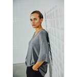 With Black WithBlack Josefine oversized V t-shirt grijs