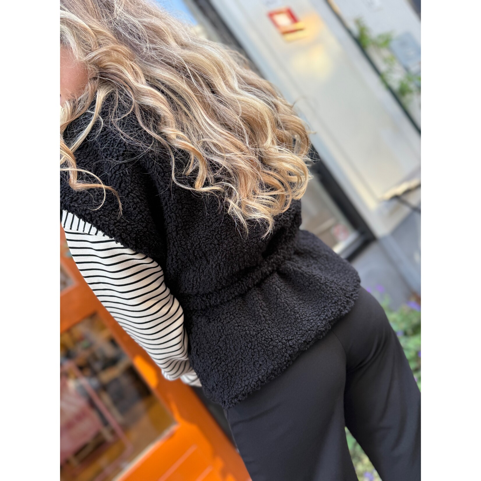 Berawa Luxe Berawa teddy gilet Marquita zwart