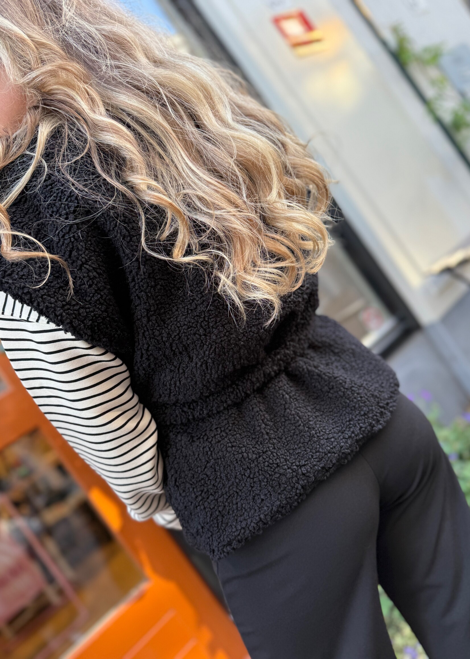 Berawa Luxe Berawa teddy gilet Marquita zwart