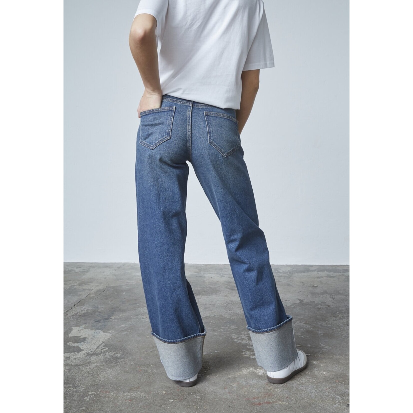 Sisters Point Onea straight turnup jeans denim