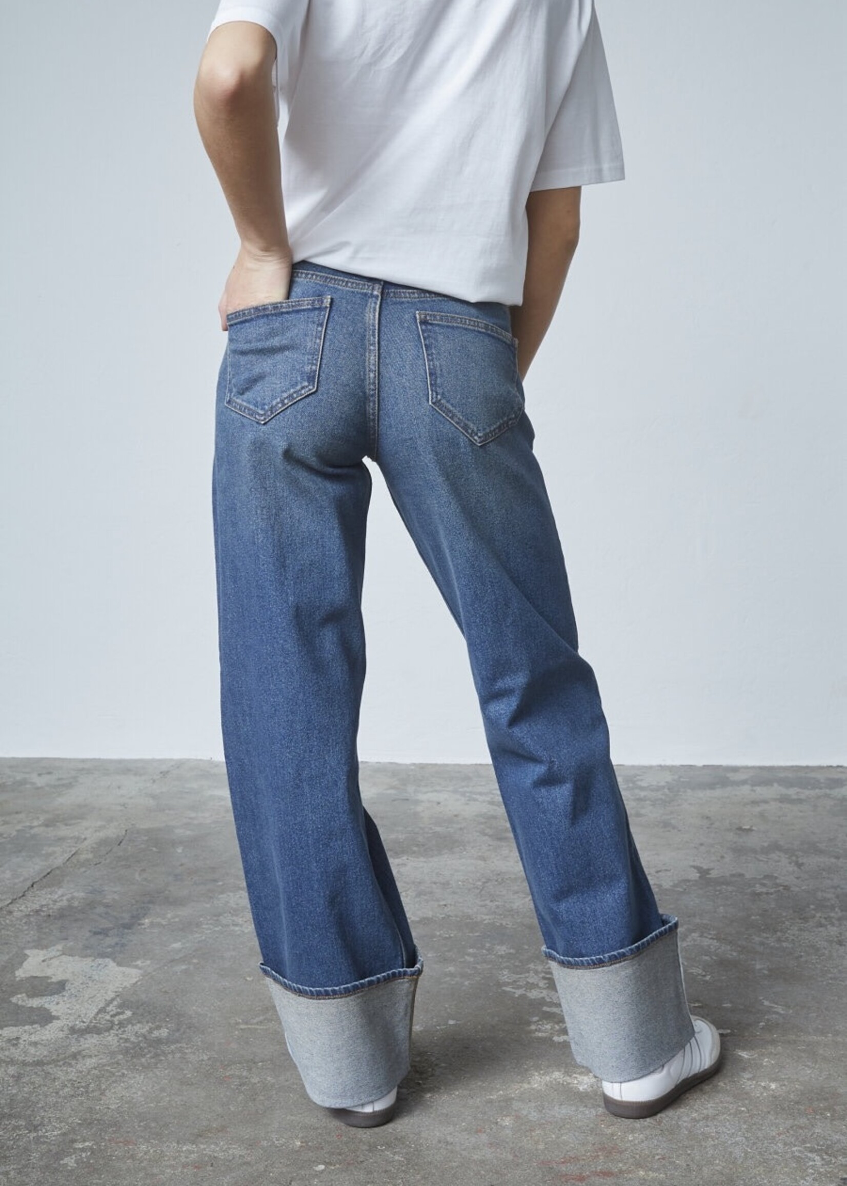Sisters Point Onea straight turnup jeans denim
