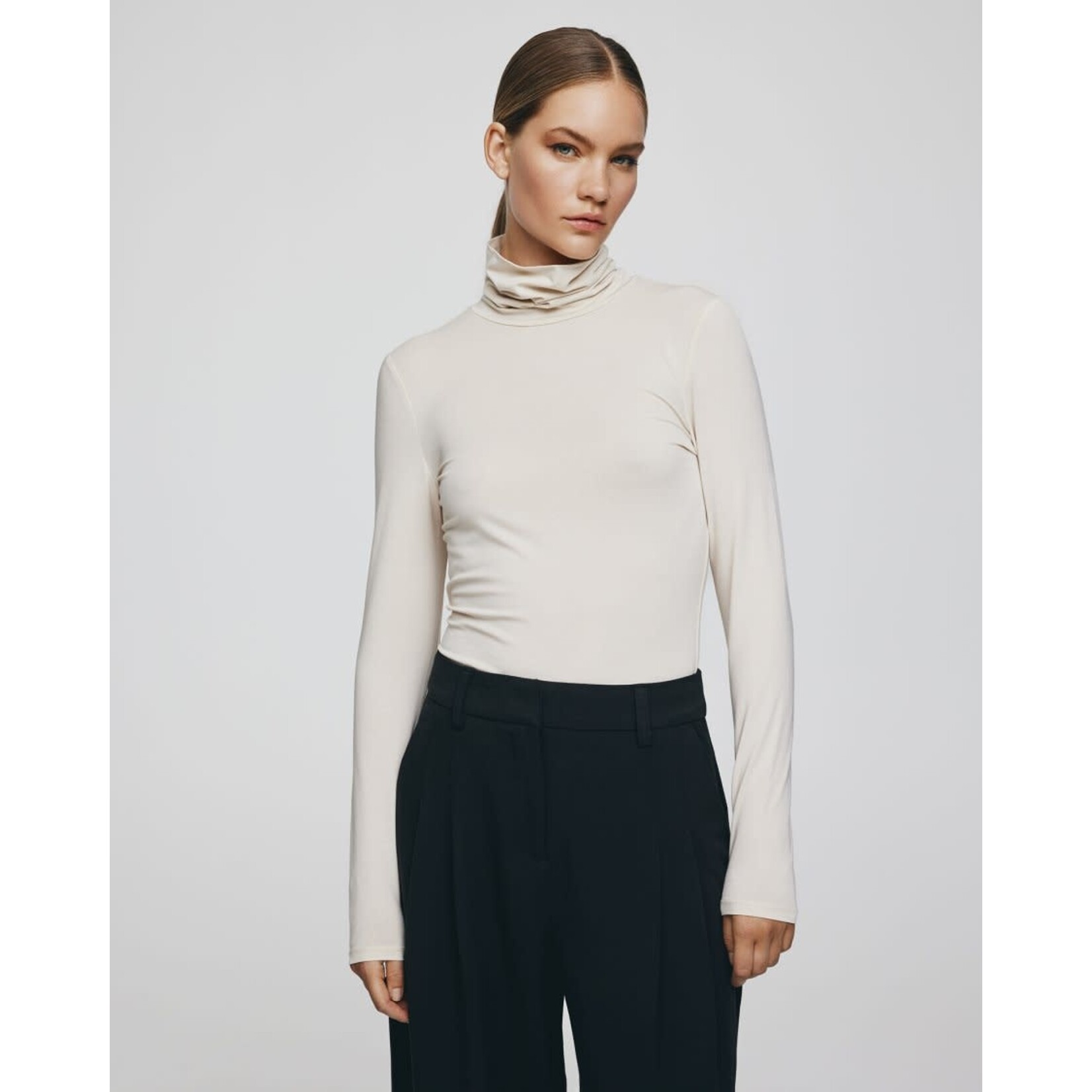 Moss Copenhagen Betrina R LS top oatmeal