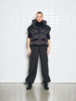 With Black With Black vanessa puffer gilet zwart