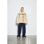 With Black With Black dajana teddy jas beige