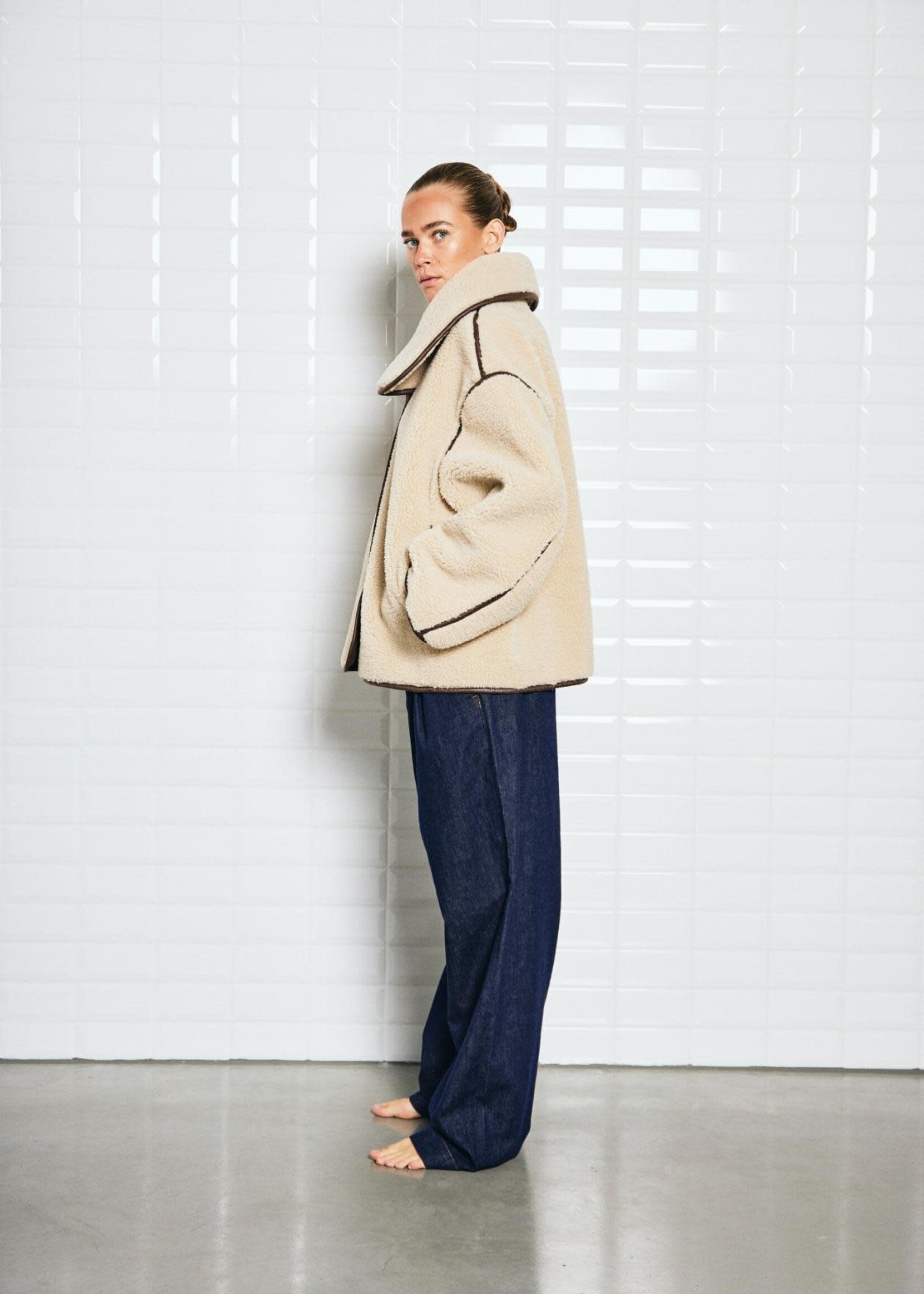 With Black With Black dajana teddy jas beige