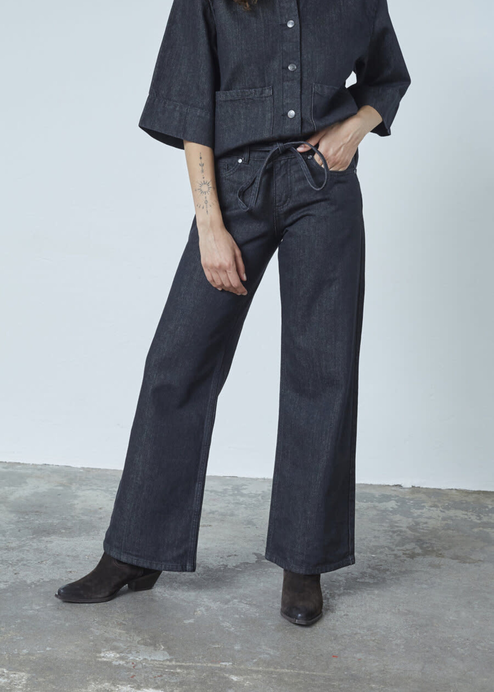 Sisters Point onea belt broek zwart