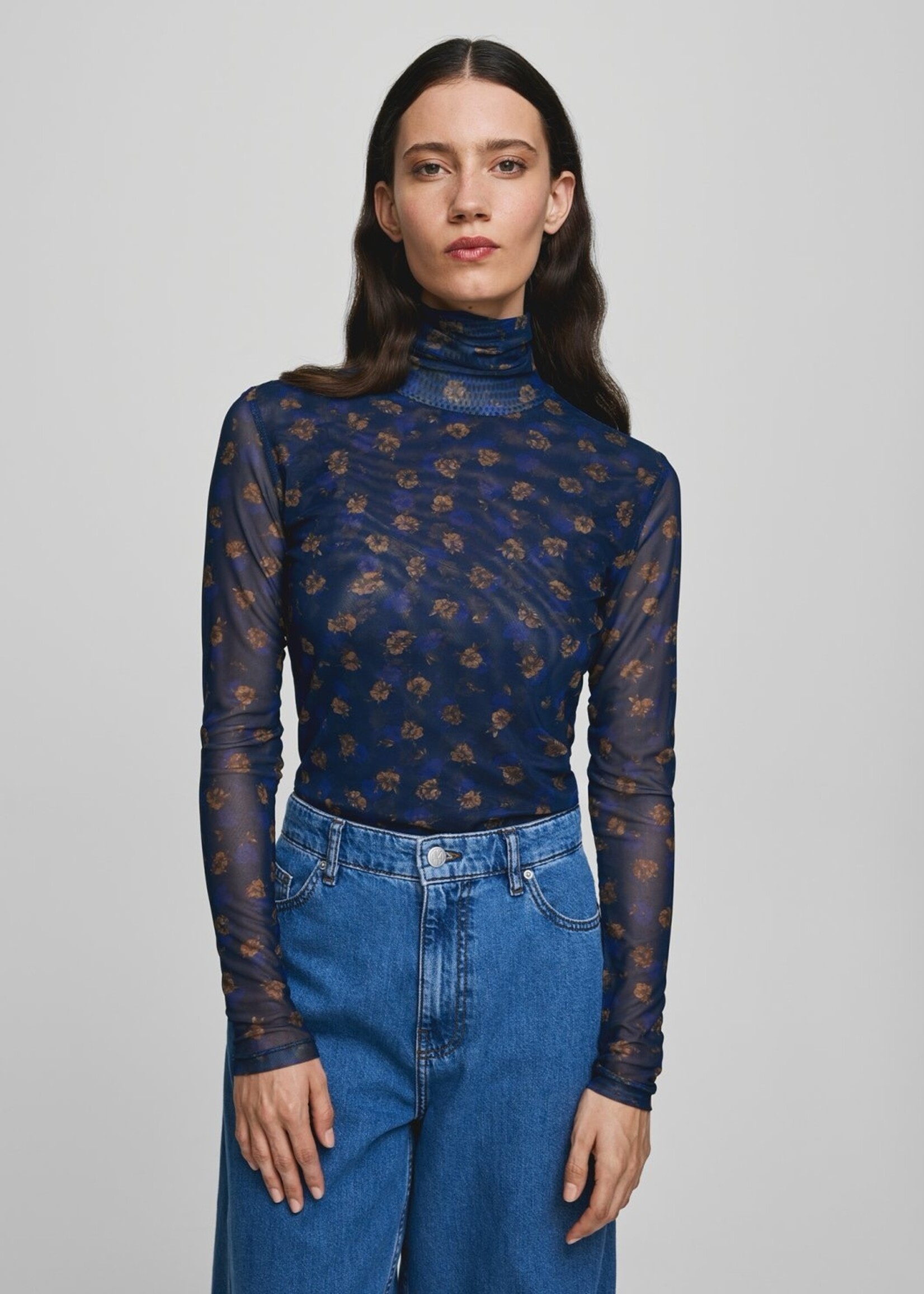 Moss Copenhagen Ginie Illenora top flower