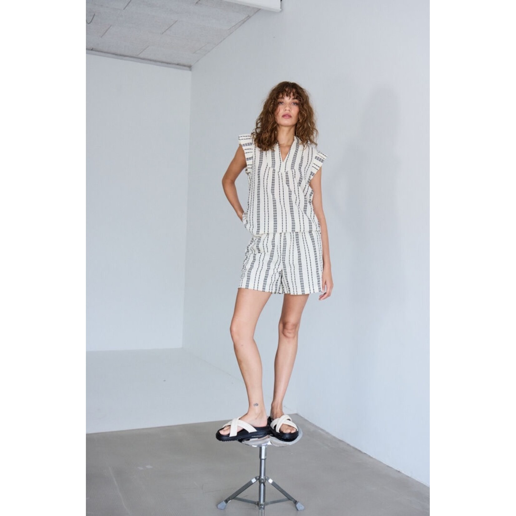 ICHI Ihjosine shorts stripe black