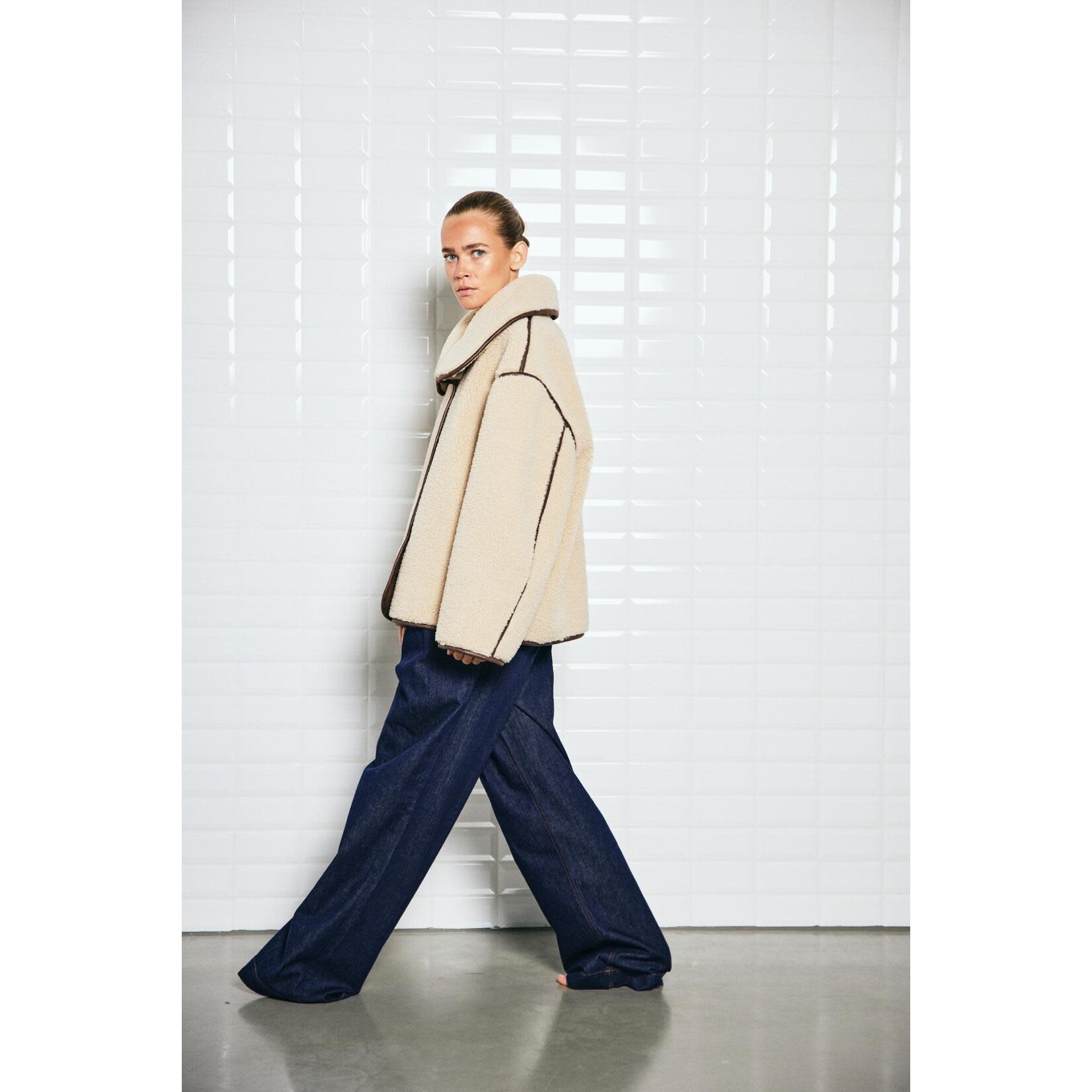 With Black With Black dajana teddy jas beige