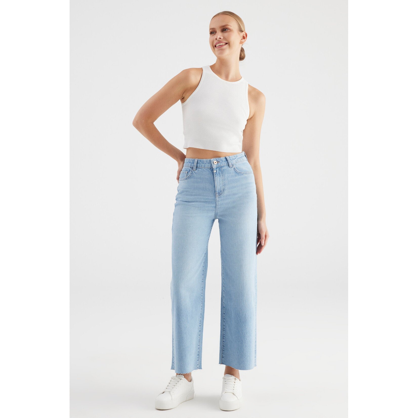 C.O.J. COJ Aura ankle jeans licht blauw