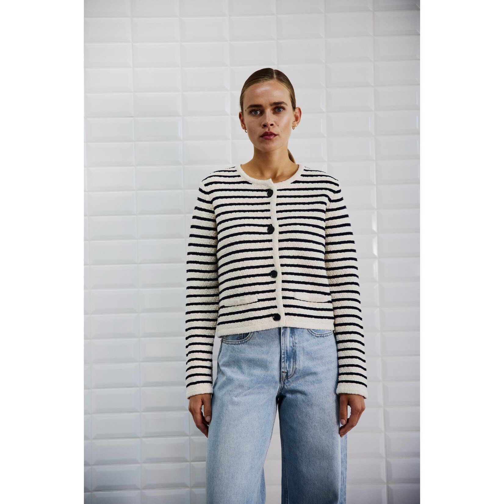 With Black WIthblack Merian boucle vest streep