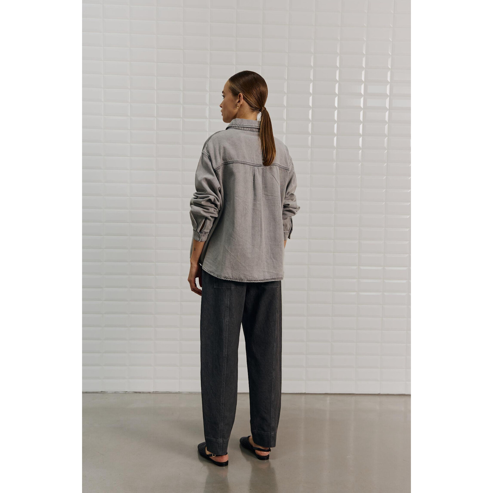 Withblack Penelope denim blouse grijs